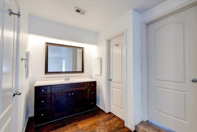 Building Photo - 3726 Acorn Run Ln