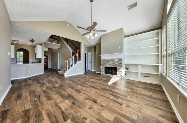 Building Photo - 5831 Sawyer Bend Ln