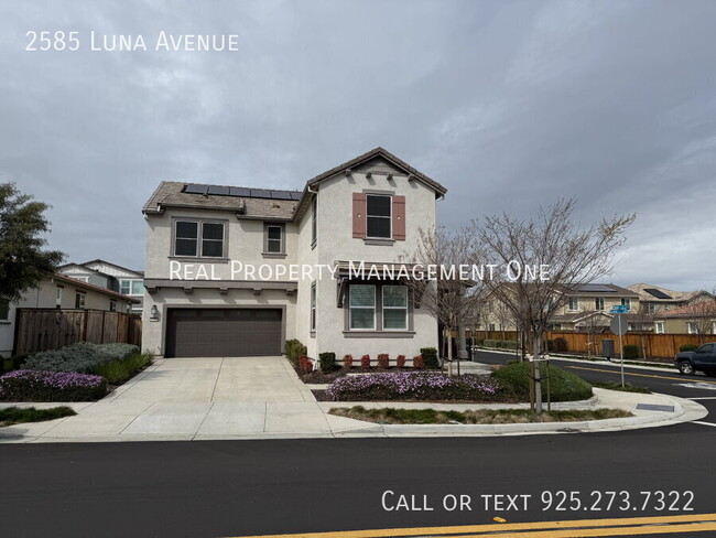 Primary Photo - Beautiful 4 Bedroom, 3 Bath Home with Sola...