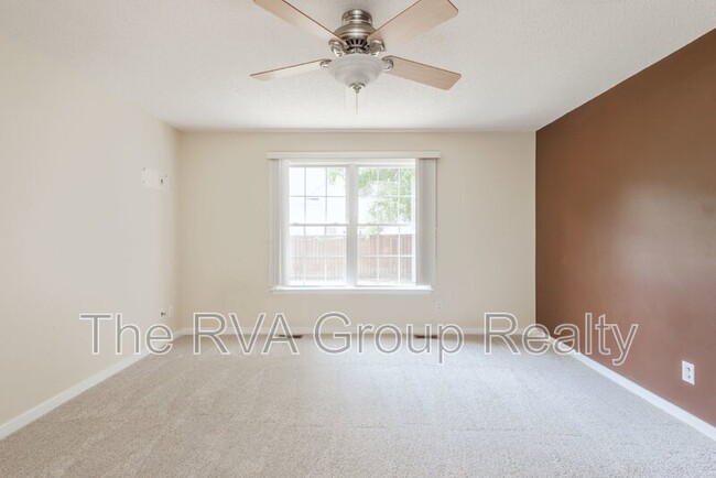 Building Photo - 10528 Runnymeade Dr