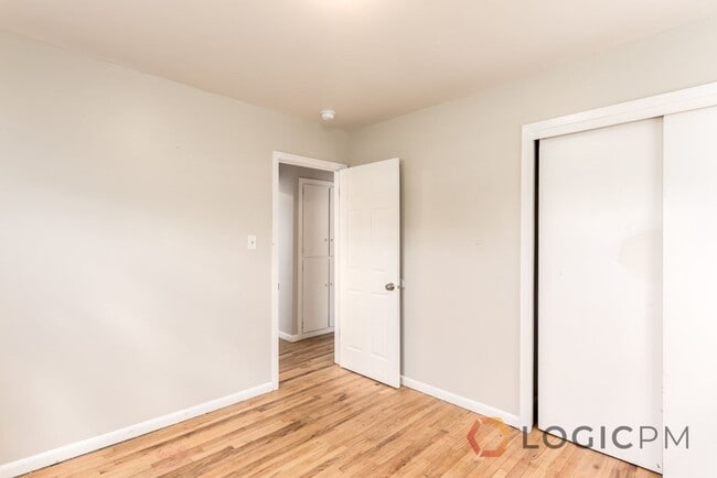Building Photo - Gorgeous Home in Great Location!