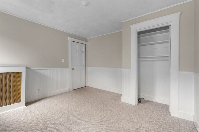 Building Photo - 5-7 Linwood Ave