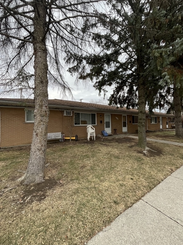 Building Photo - 4059 Longtin Ave