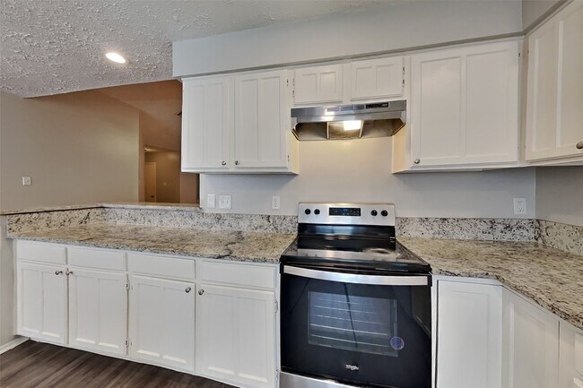 Building Photo - 7339 Boysenberry Ln