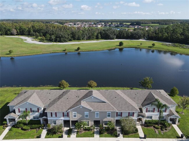 Building Photo - 2641 Old Kent Cir