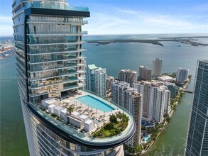 Building Photo - 300 Biscayne Blvd Way