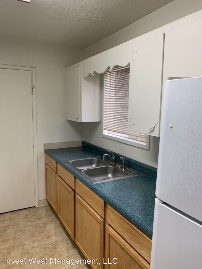 Building Photo - 3 br, 2 bath House - 908 N Main Avenue
