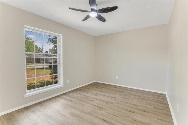 Building Photo - 9611 Camrose Ct