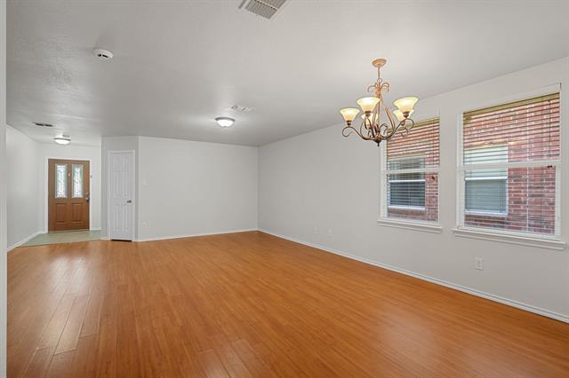 Building Photo - 13371 Sorrento Dr