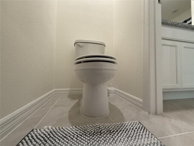 Building Photo - 1511 Ellesmere Ave