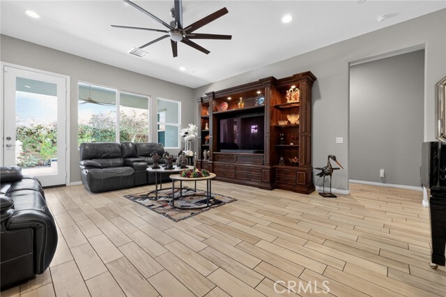 Building Photo - 85556 Molvena Dr