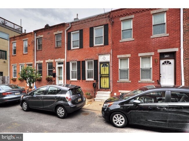 Building Photo - 728 S Smedley St