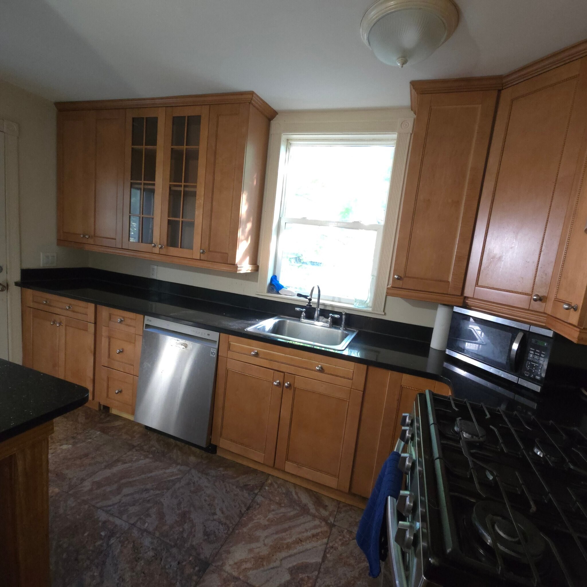 Building Photo - 10 Alcott Park
