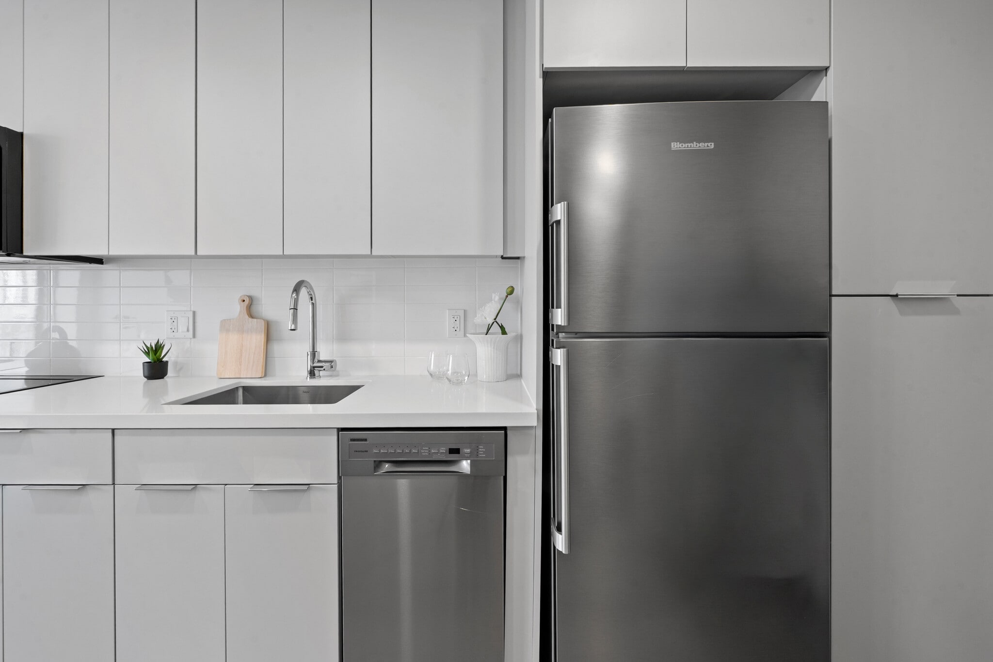 Kitchen - CMPND Miami