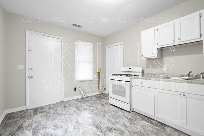 Building Photo - 1772 Bolling Ave