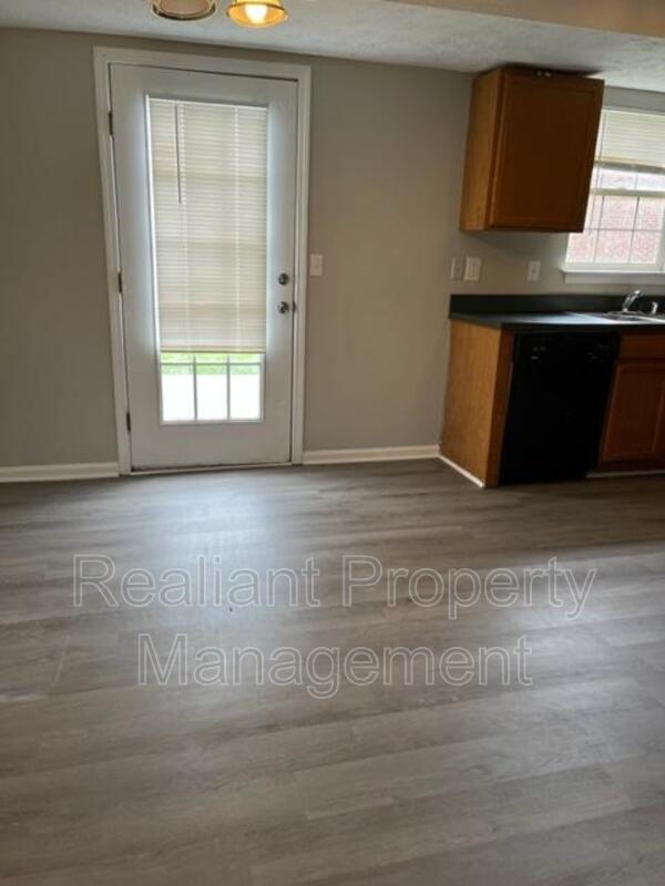 Building Photo - 689 Sherard Cir