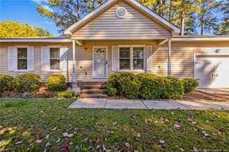 Building Photo - 925 Winterberry Dr