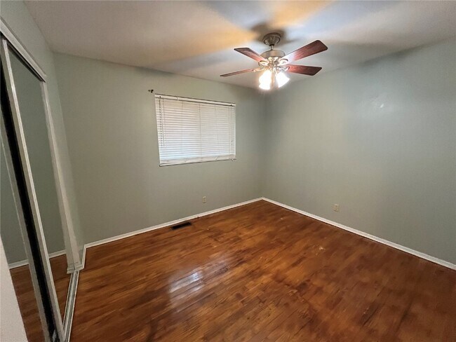 Building Photo - 1054 Woodland Trails Dr