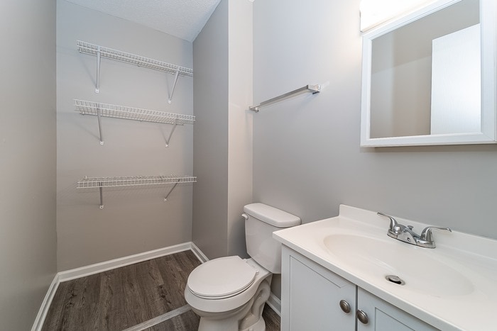 Building Photo - 102 Inverness Ct