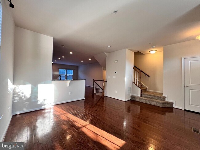 Building Photo - 22730 Autumn Breeze Ave