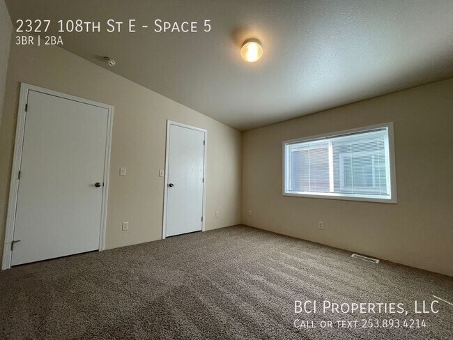 Building Photo - 2327 108th St E