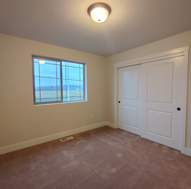 Building Photo - Modern 4BR + AC | Minutes to Hillsboro & High Tech Corridor - Coming Soon!