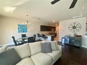 Building Photo - 432 Hunt Dr