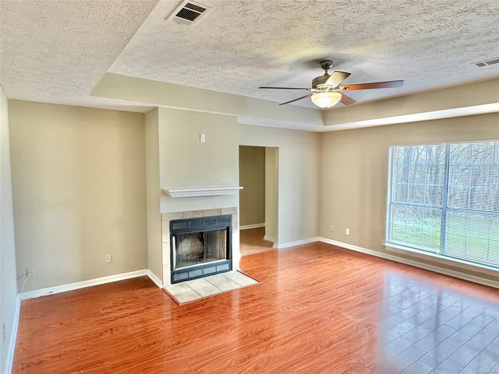 Building Photo - 5931 Brewbaker Blvd