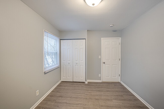 Building Photo - 2932 Cameron Ave