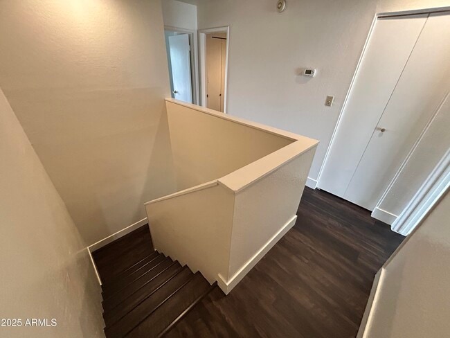 Building Photo - 1702 E Ocotillo Rd