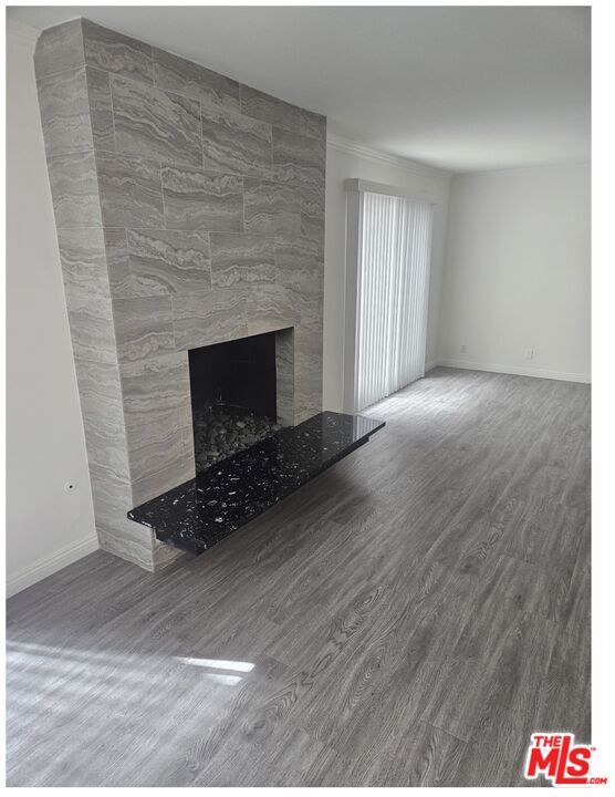 Building Photo - 2106 S Bentley Ave
