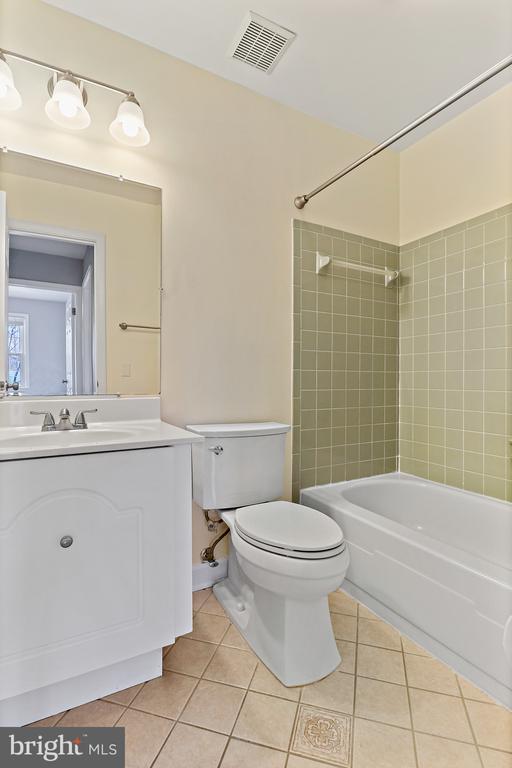 Building Photo - 9553 Cherry Oak Ct