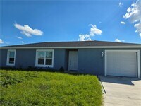 Building Photo - 131 Carousel Ave