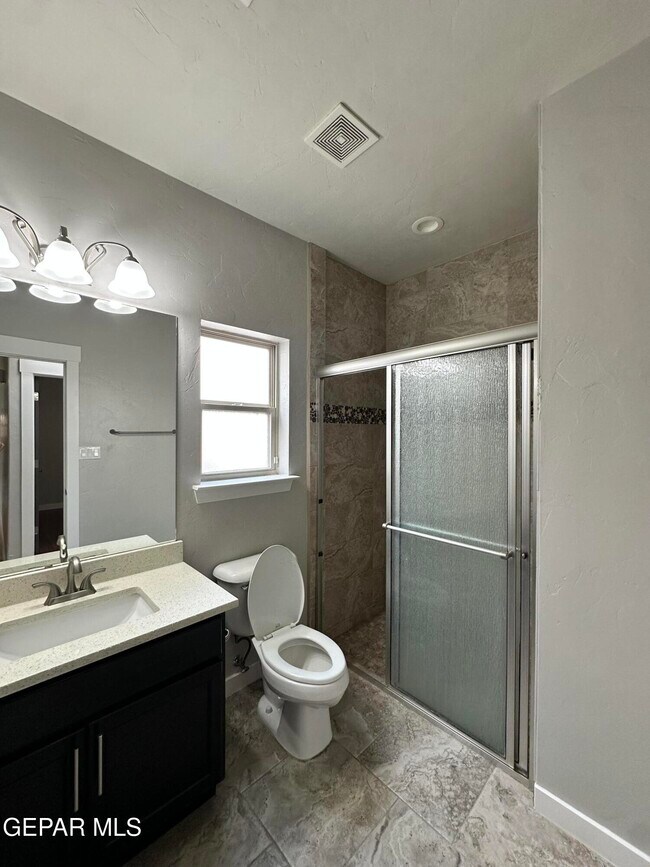 Building Photo - 13108 Round Ridge