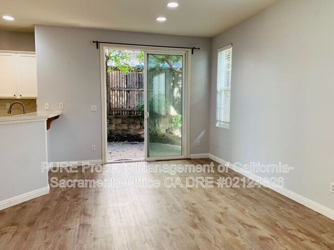 Building Photo - 140 Vento Ct