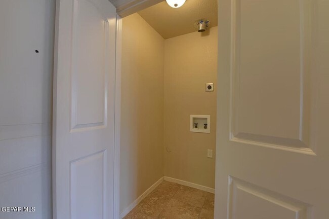 Building Photo - 501 Redd Rd