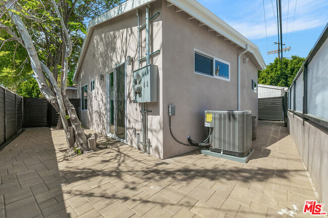 Building Photo - 21037 Costanso St
