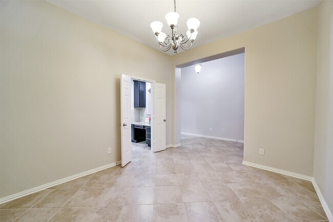 Building Photo - 2718 Misty Laurel Ct