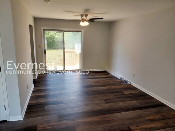 Building Photo - 217 Mimosa Ave
