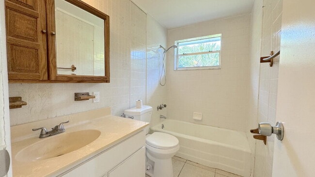 Building Photo - 1037 Berkshire Rd