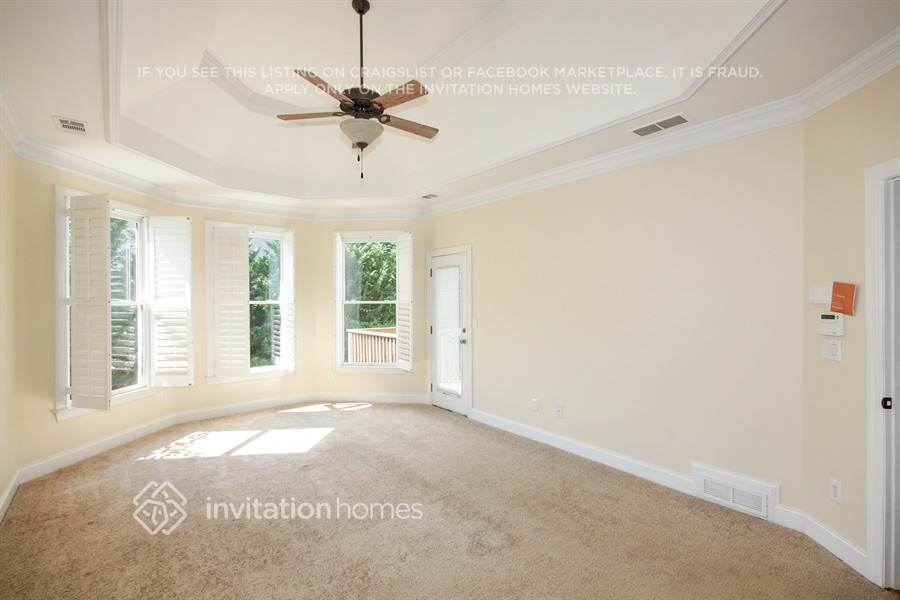 Building Photo - 190 Camden Creek Ct NE