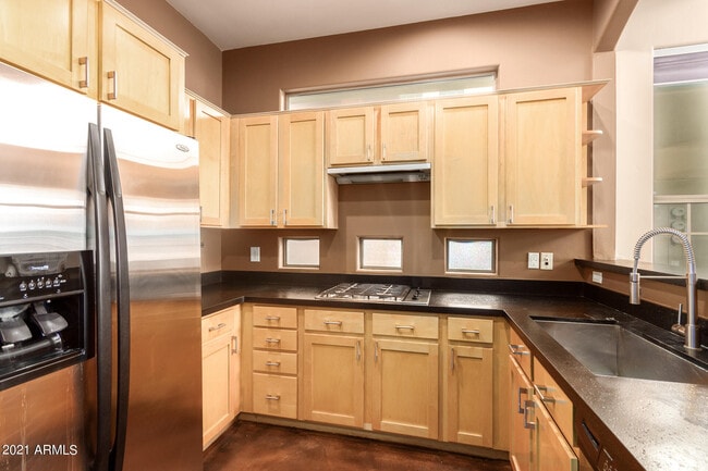 Building Photo - 14450 N Thompson Peak Pkwy