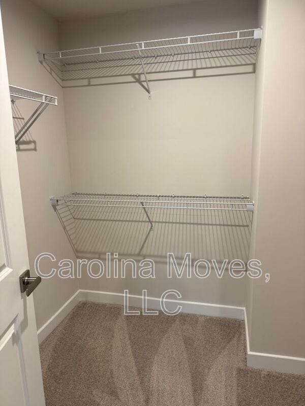 Building Photo - 7071 Glass Ct