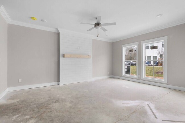 Building Photo - 166 Sango Dr