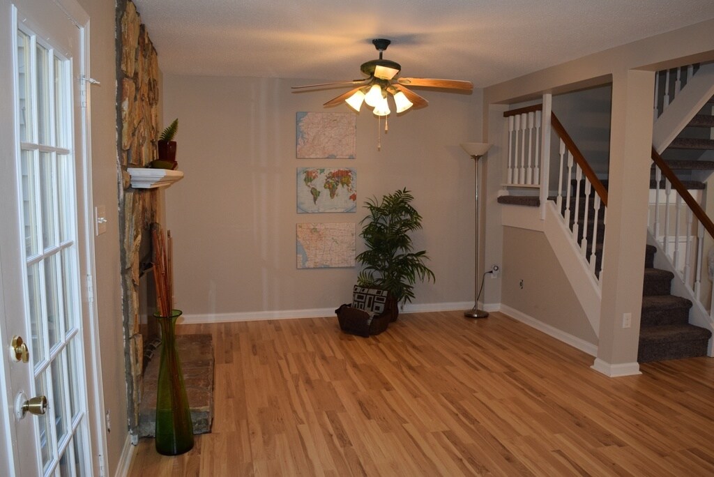Building Photo - 134 Luxon Place
