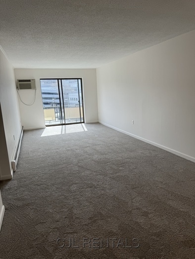 Building Photo - 71 Montvale Ave