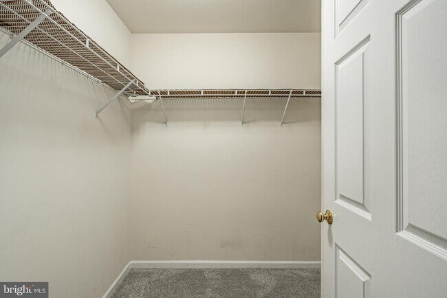 Building Photo - 124 Jeffords Ct