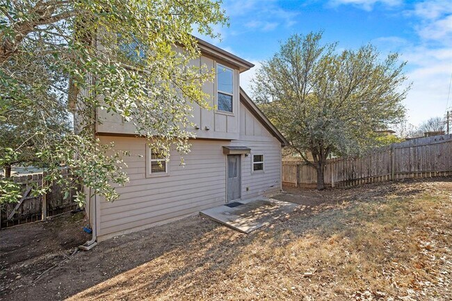 Building Photo - 7233 Menchaca Rd