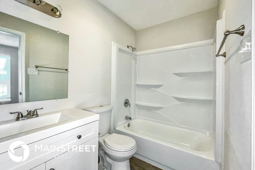 Building Photo - 12920 Spring Oak Dr