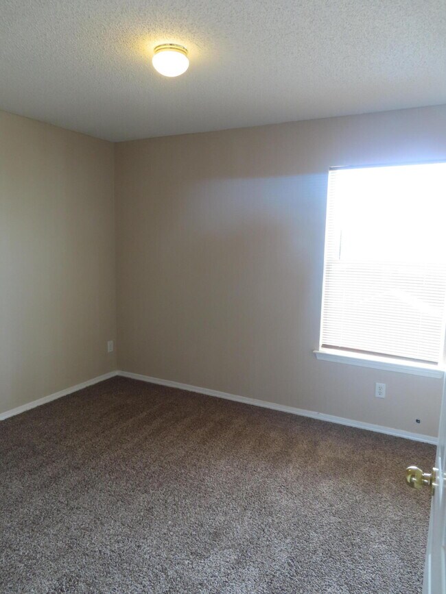 Building Photo - 14246 Gil Reyes Dr